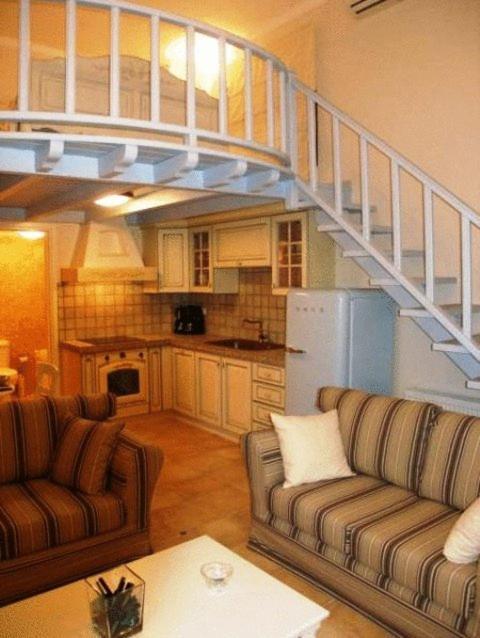 Giogarakis Suites Eleonas Habitación foto