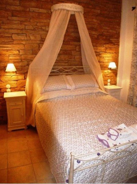 Giogarakis Suites Eleonas Habitación foto