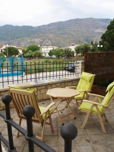 Giogarakis Suites Eleonas Habitación foto
