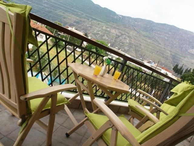 Giogarakis Suites Eleonas Habitación foto