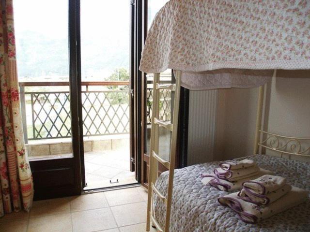 Giogarakis Suites Eleonas Habitación foto