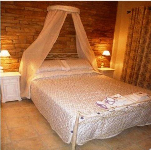 Giogarakis Suites Eleonas Habitación foto